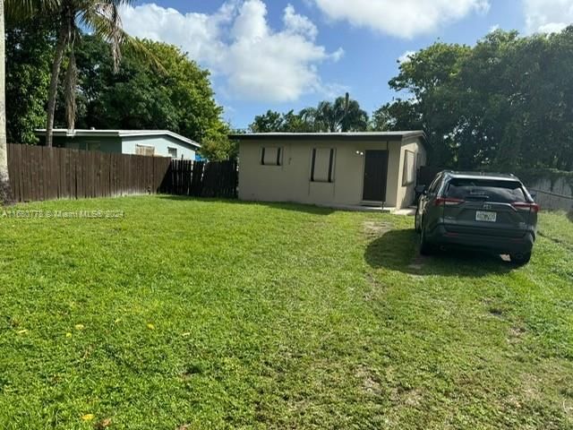 Real estate property located at 1725 Lauderdale Manor Dr, Broward, LAUDERDALE MANORS REVISED, Fort Lauderdale, FL