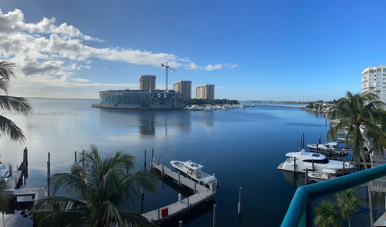 Real estate property located at 1660 Glencoe St #401, Miami-Dade, BEACON HARBOUR CONDO, Coconut Grove, FL