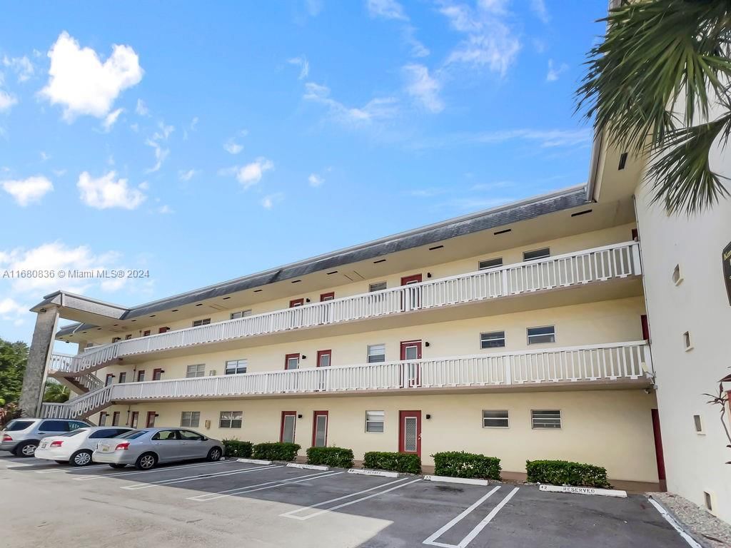 Real estate property located at 4451 16th St K309, Broward, KENWOOD HALL CONDO, Lauderhill, FL