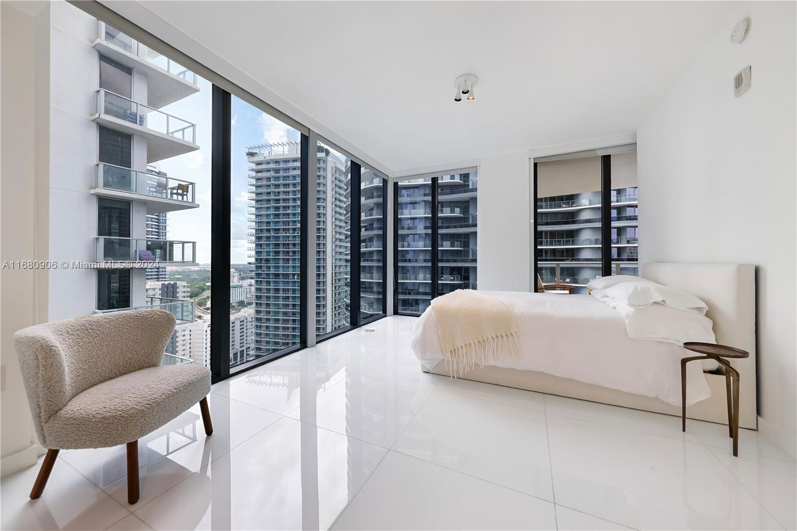 Real estate property located at 1010 Brickell Ave #3006, Miami-Dade, 1010 BRICKELL CONDO, Miami, FL