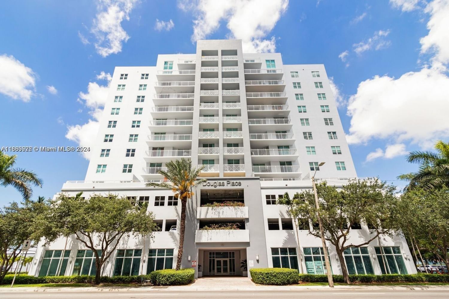 Real estate property located at 60 37th AVE #606, Miami-Dade, DOUGLAS PLACE CONDO, Miami, FL