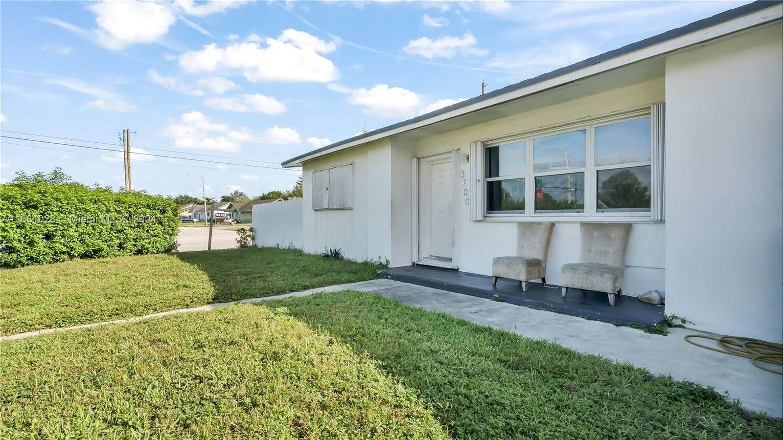 Real estate property located at 3700 194th St, Miami-Dade, CAROL CITY 2ND ADDN, Miami Gardens, FL