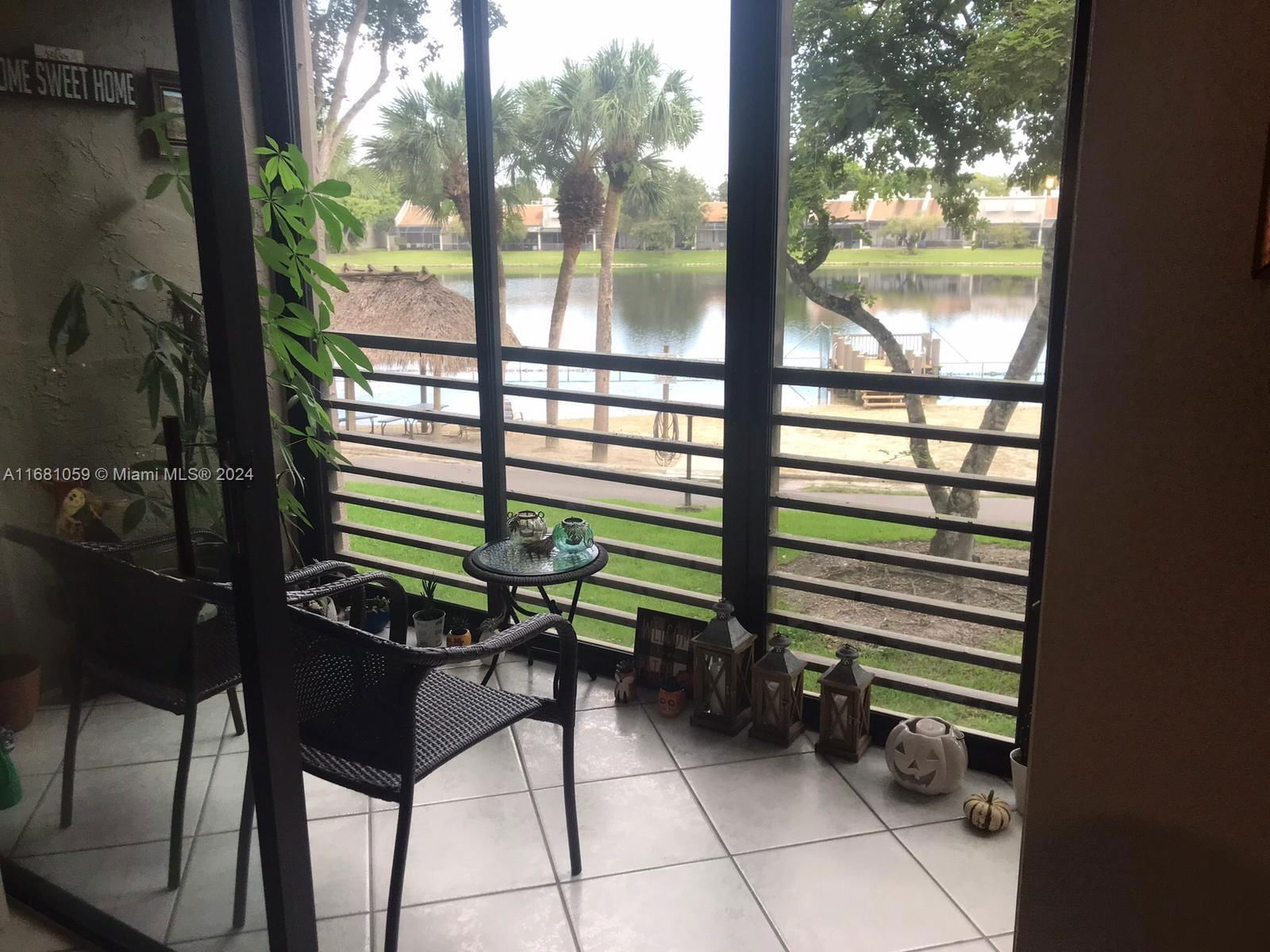 Real estate property located at 1101 Colony Point Cir #204, Broward, COLONY POINT 4 CONDO, Pembroke Pines, FL