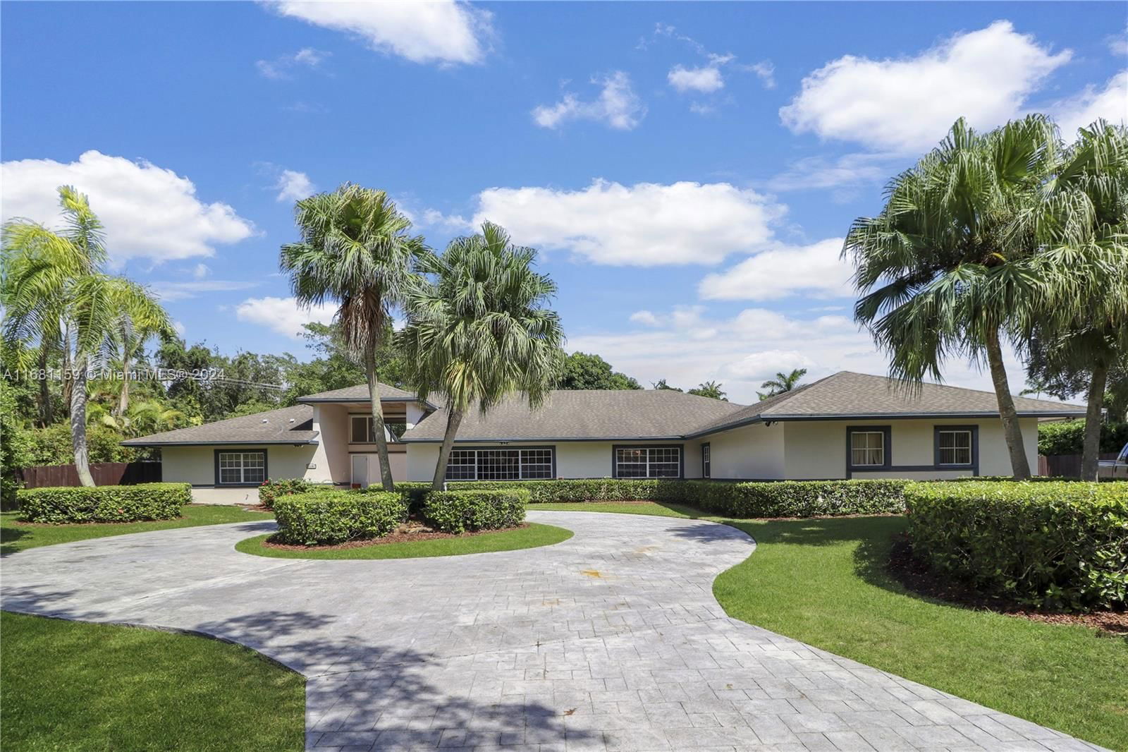 Real estate property located at 16889 73rd Ct, Miami-Dade, BANYAN WOODS, Palmetto Bay, FL