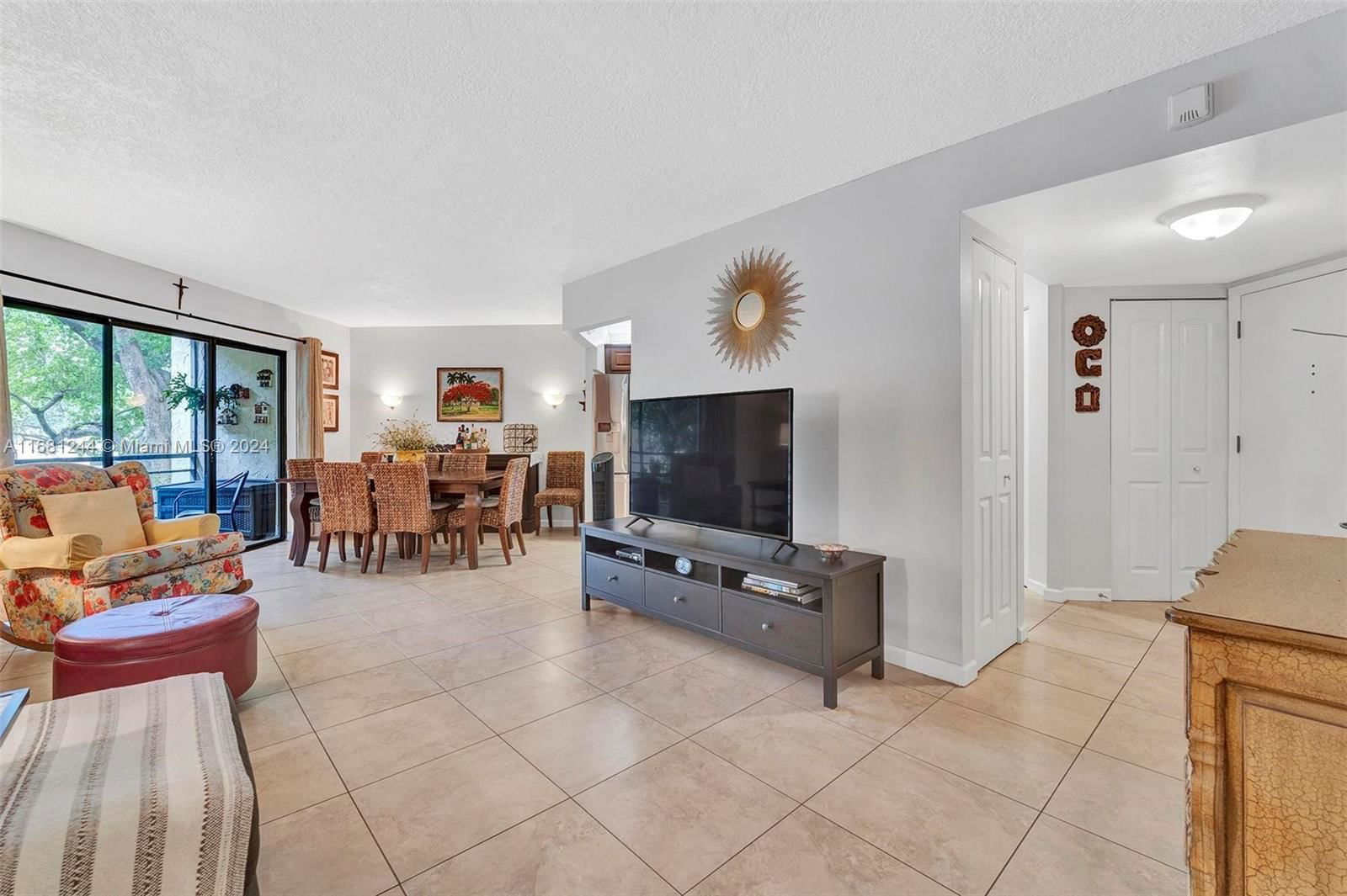 Real estate property located at 6855 Broward Blvd #209, Broward, PLANTATION CLUB B CONDO, Plantation, FL