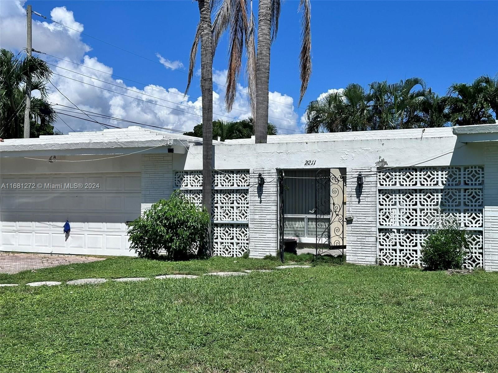 Real estate property located at 2211 57th St, Broward, IMPERIAL POINT 2 SEC, Fort Lauderdale, FL