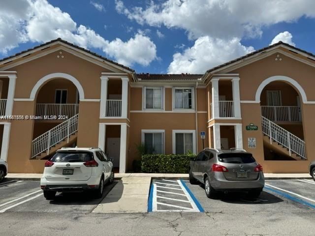 Real estate property located at 17660 73rd Ave #202-3, Miami-Dade, SHOMA HOMES AT COUNTRY CL, Hialeah, FL