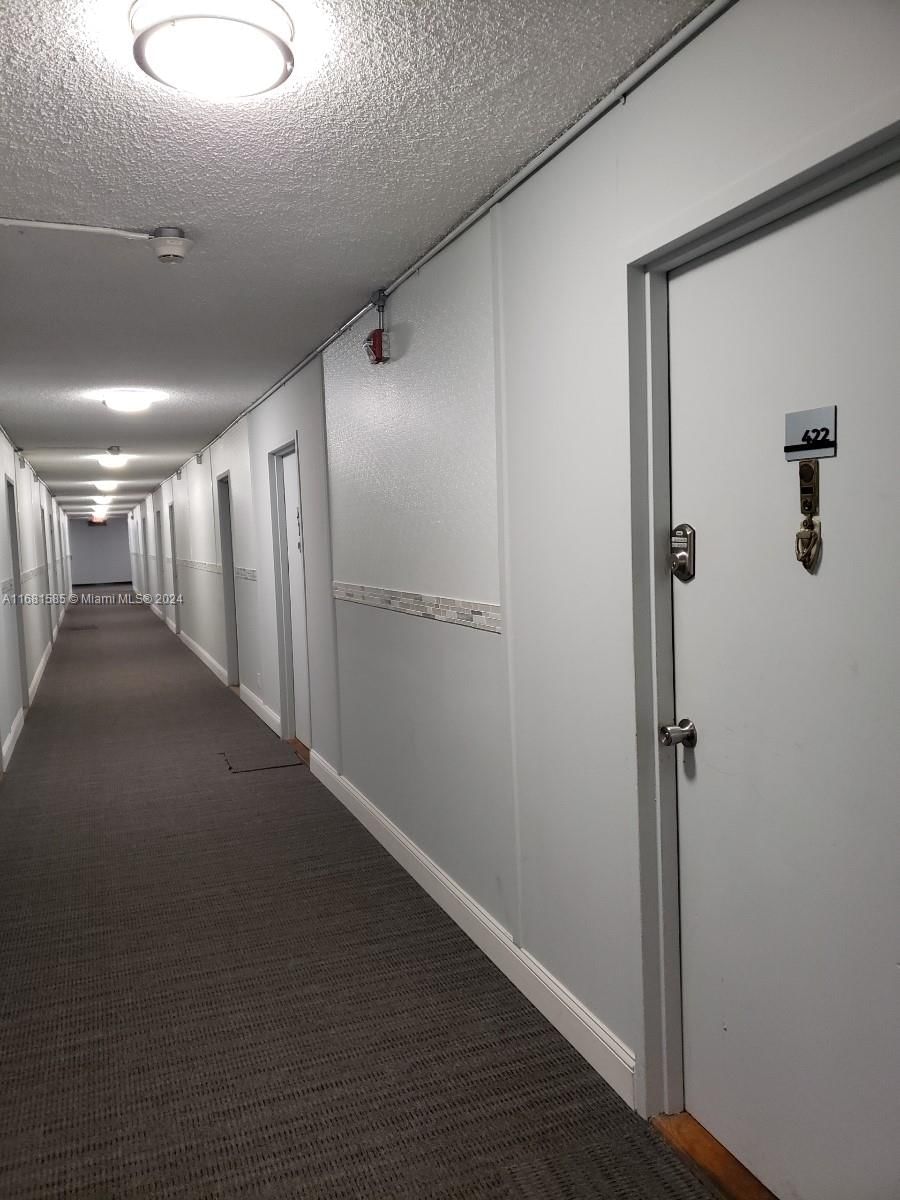 Real estate property located at 1913 Ocean Dr #422, Broward, Chelsea Bayview Condo, Hallandale Beach, FL