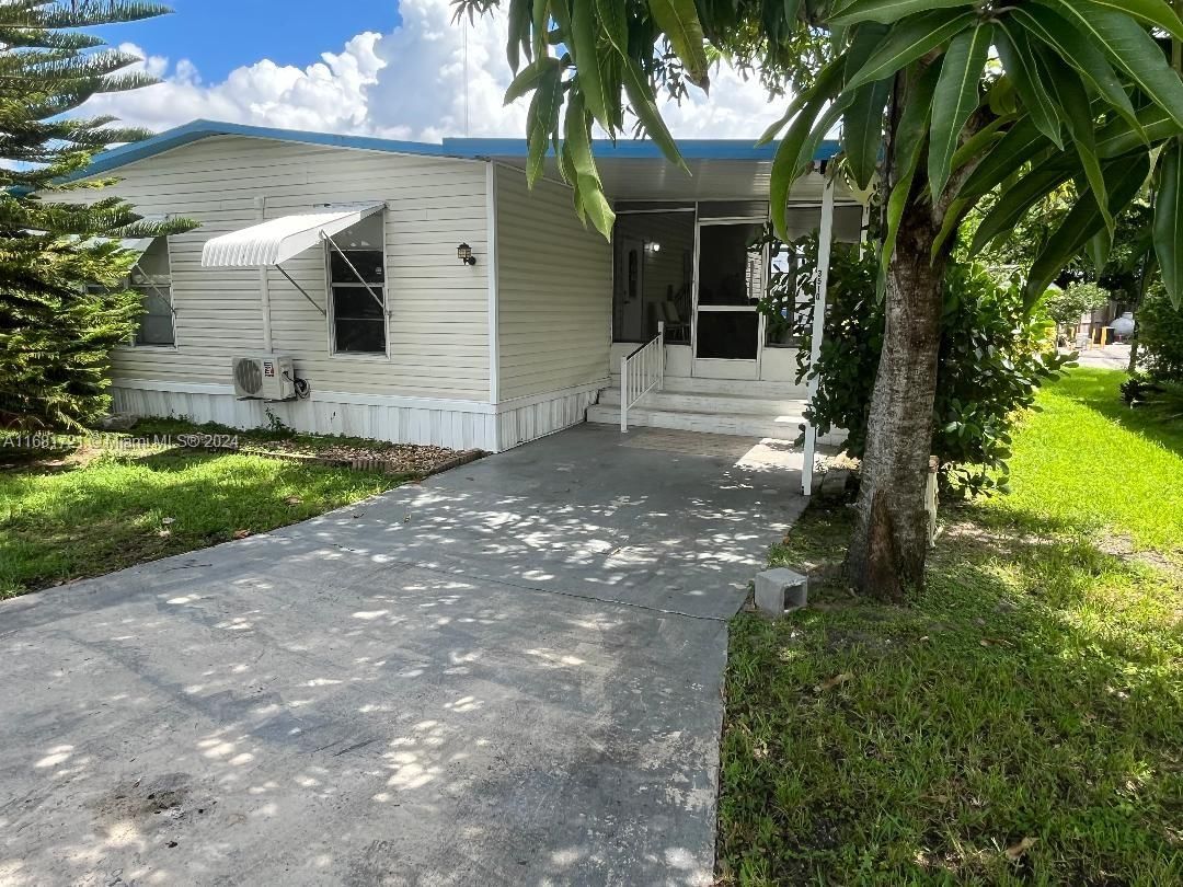 Real estate property located at , Broward, EVERGLADE  LAKES, Davie, FL