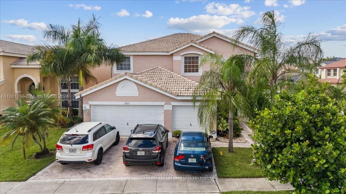 Real estate property located at 2816 177th Ter, Broward, SILVER LAKES PHASE III RE, Miramar, FL