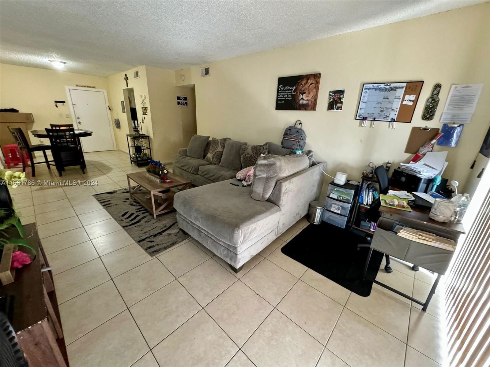 Real estate property located at 3600 21st St #301, Broward, SUNSET HILLS I CONDOMINIU, Lauderdale Lakes, FL