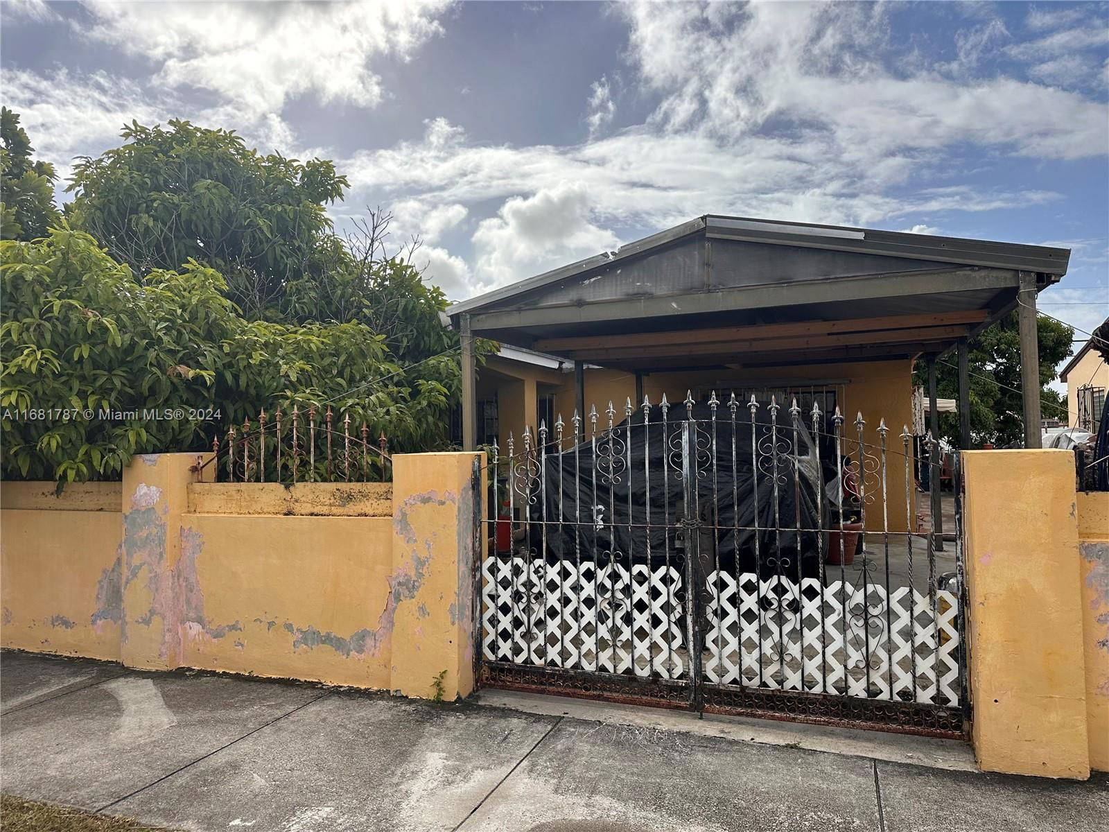 Real estate property located at 1250 3rd Ave, Miami-Dade, HIALEAH 5TH ADDN, Hialeah, FL