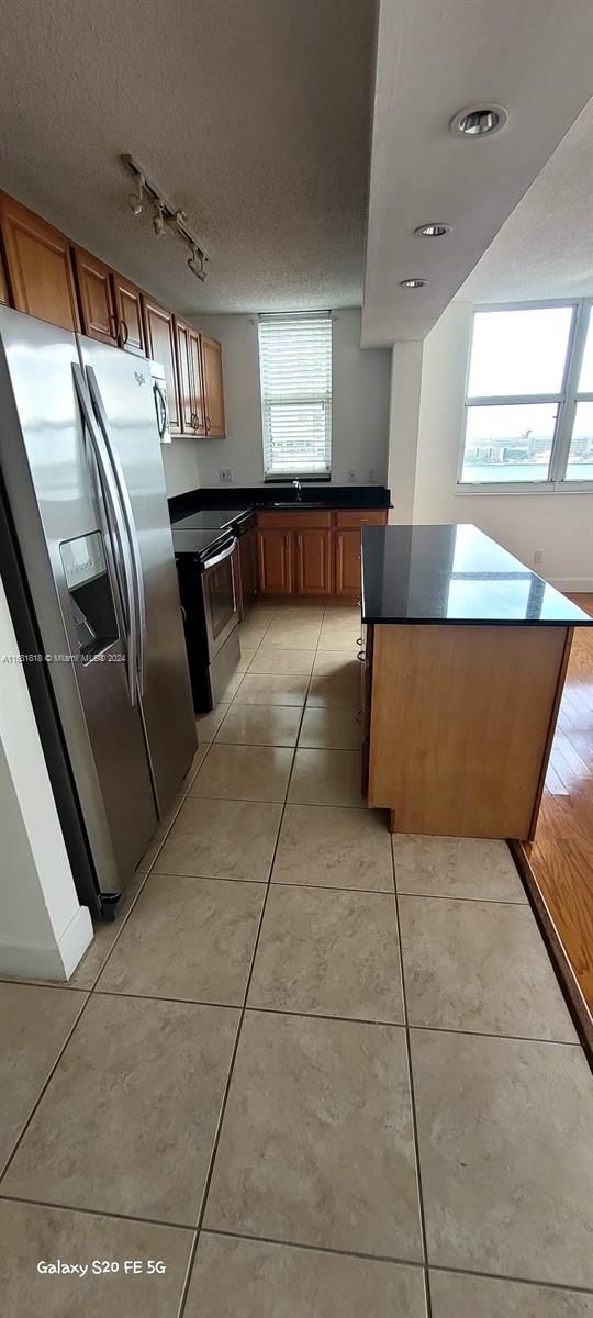 Real estate property located at 770 Claughton Island Dr #1915, Miami-Dade, ISOLA CONDO, Miami, FL