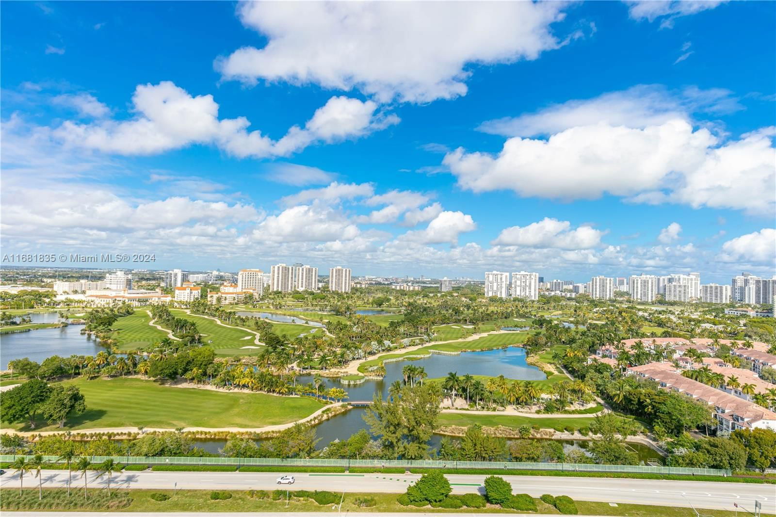 Real estate property located at 3400 192nd St LPH5, Miami-Dade, MYSTIC POINTE TOWER 600 C, Aventura, FL