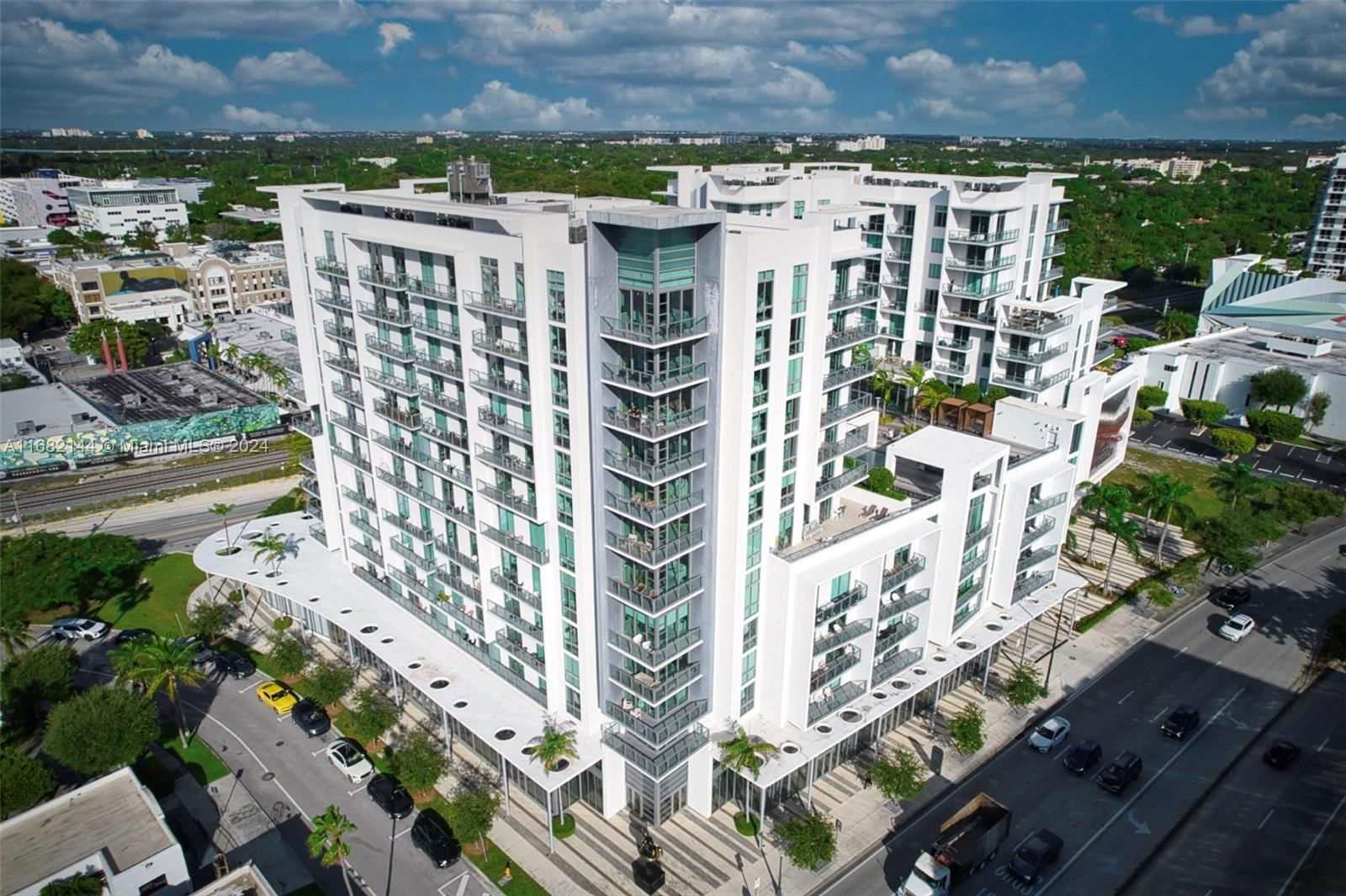 Real estate property located at 3900 Biscayne Blvd N-1211, Miami-Dade, QUADRO CONDO, Miami, FL