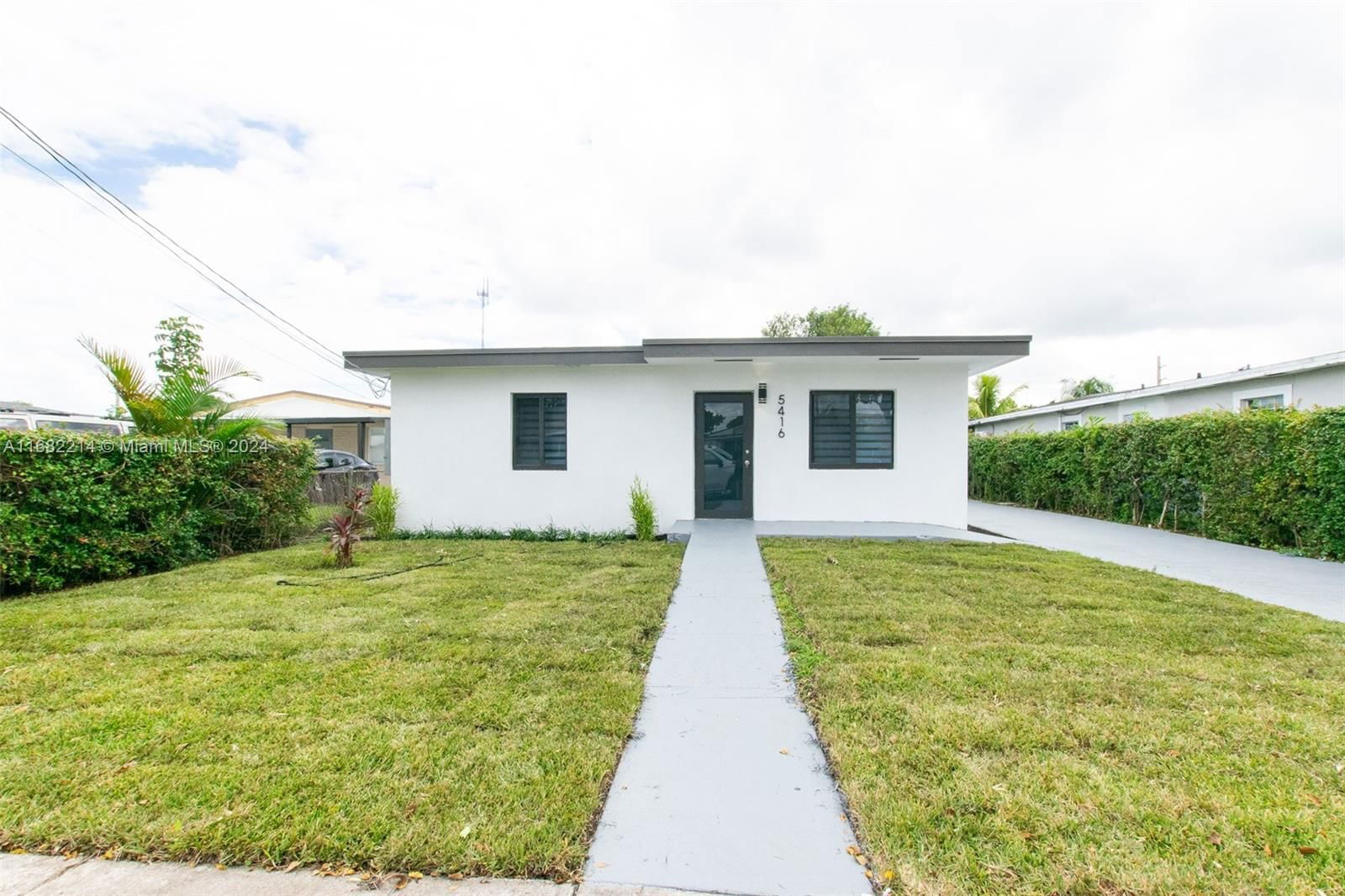 Real estate property located at 5416 18th St, Broward, CARVER RANCHES REV PLAT, West Park, FL