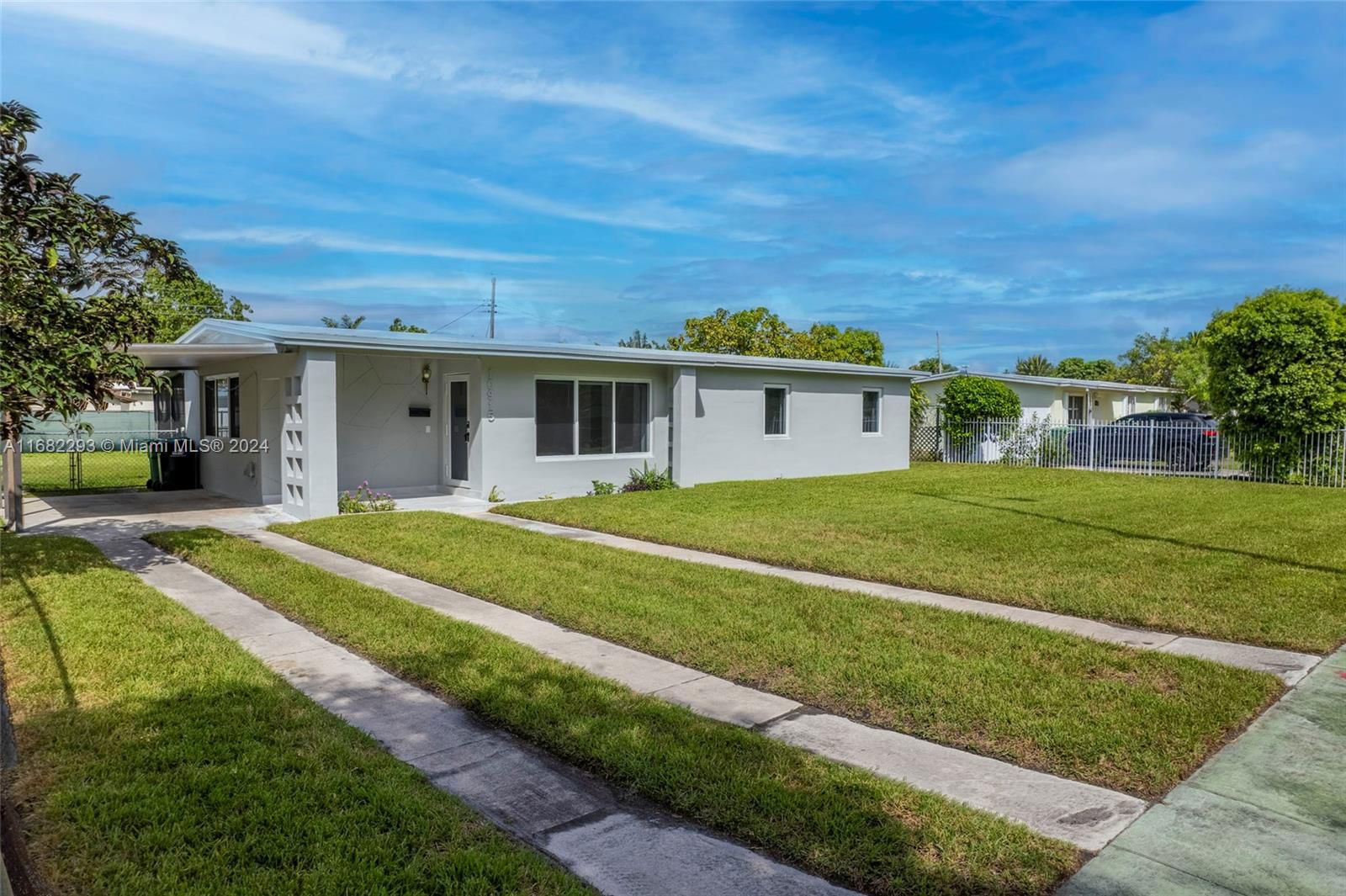 Real estate property located at 10915 56th St, Miami-Dade, WESTWOOD LAKE 6TH ADDN, Miami, FL