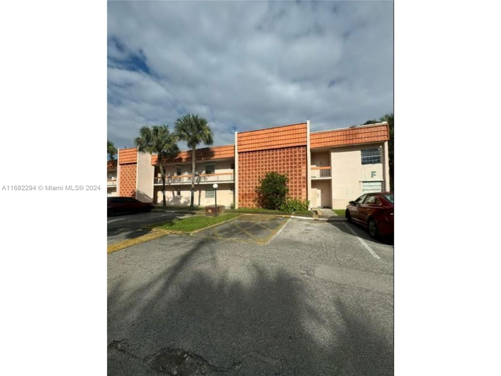 Real estate property located at 7610 Stirling Rd #207F, Broward, COUNTRYSIDE CONDO, Davie, FL