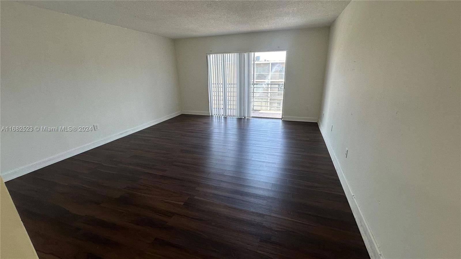 Real estate property located at 4848 24th Ct #416, Broward, TOWN SQUARE CONDO, Lauderdale Lakes, FL