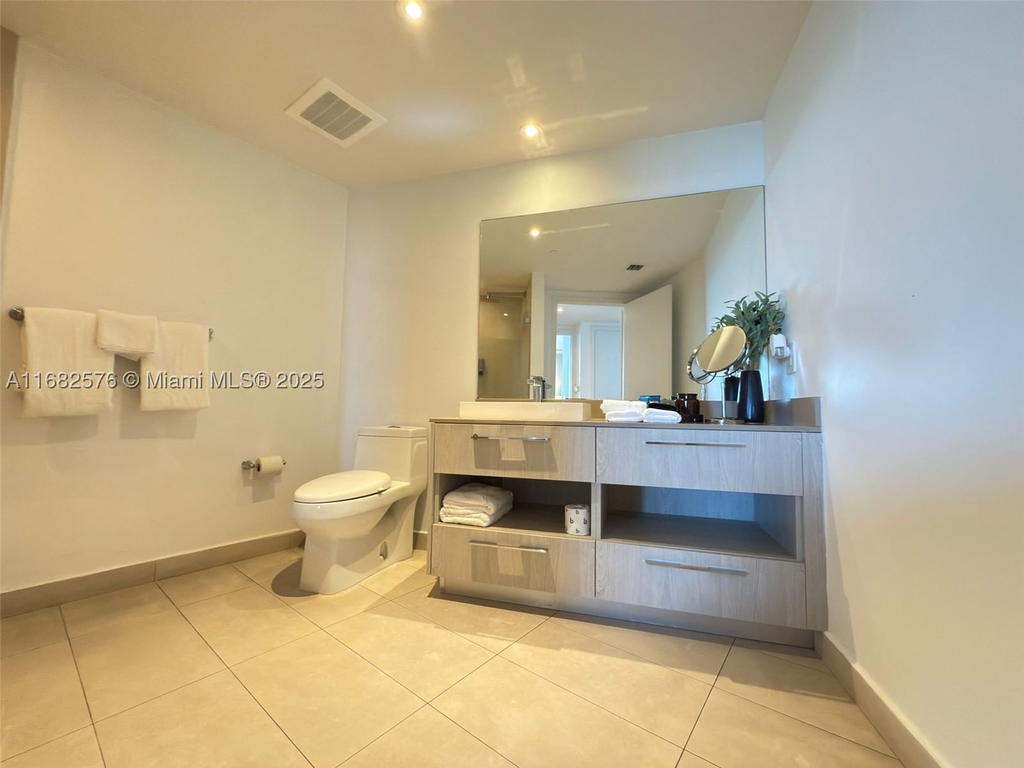 Real estate property located at 4111 Ocean Dr #1512, Broward, 4111 South Ocean Drive Co, Hollywood, FL
