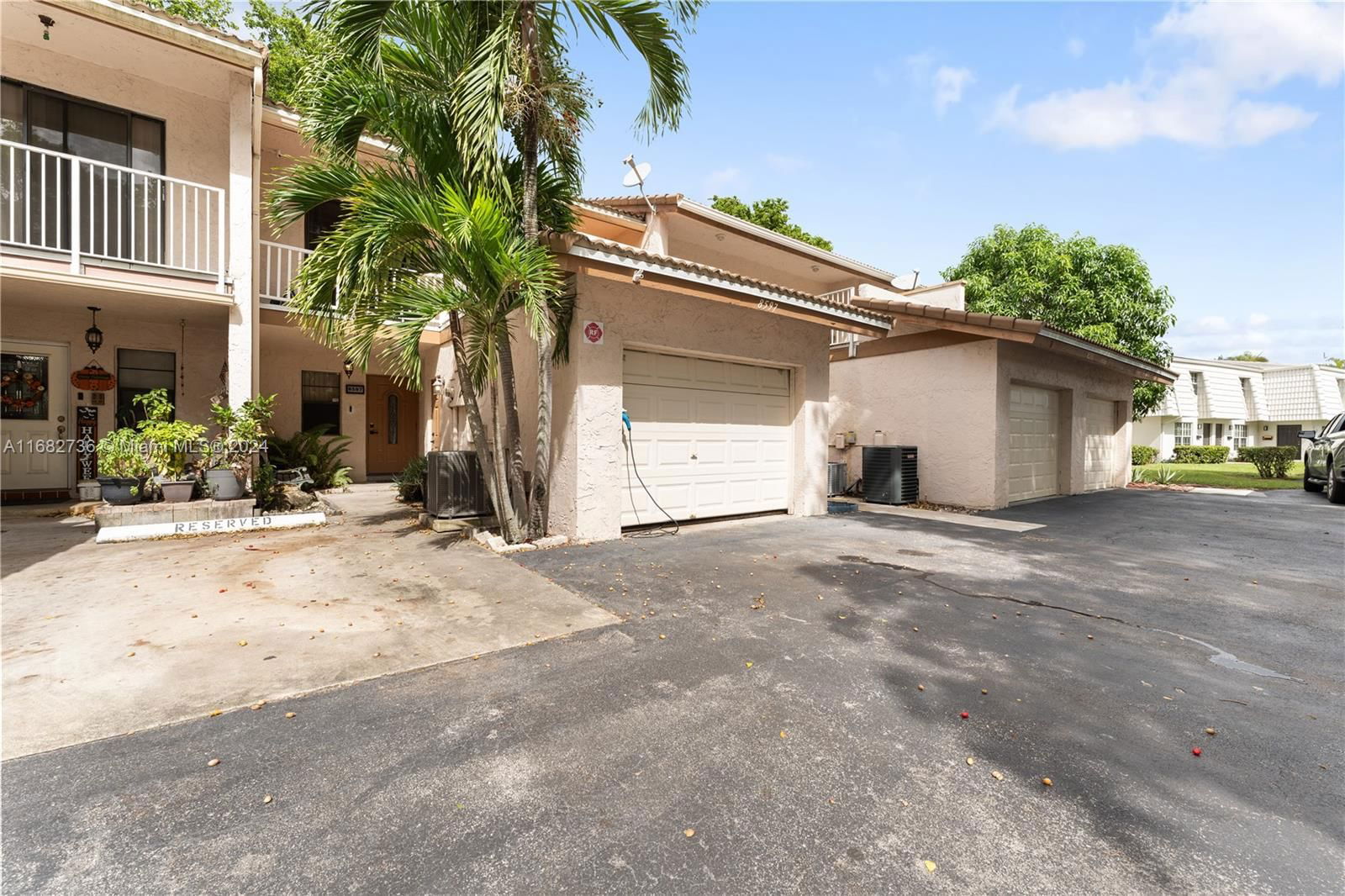 Real estate property located at 8597 35th Ct C, Broward, VILLAGE GREEN AT BROKENWO, Coral Springs, FL