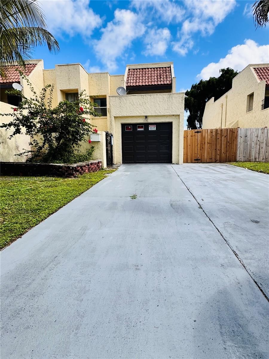 Real estate property located at 1760 58th Ave #7, Broward, WIMBLEDON TOWNHOUSE II-13, Lauderhill, FL