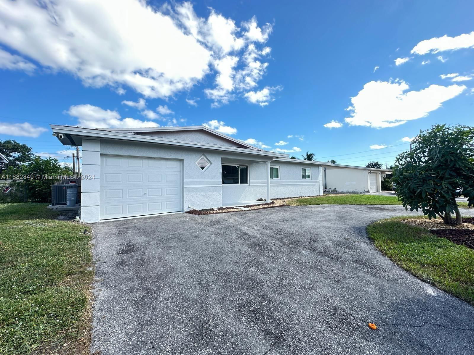 Real estate property located at 1310 6th Way, Broward, NORTH BROWARD HIGHLANDS S, Deerfield Beach, FL