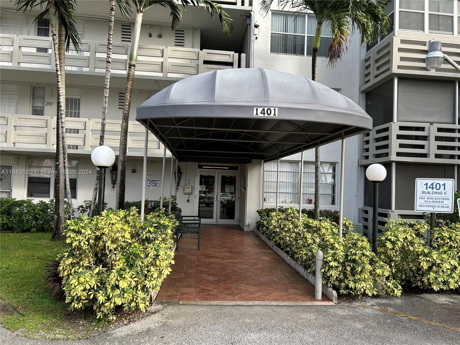 Real estate property located at 1401 Miami Gardens Dr #993, Miami-Dade, FIFTH MOORINGS CONDO, Miami, FL