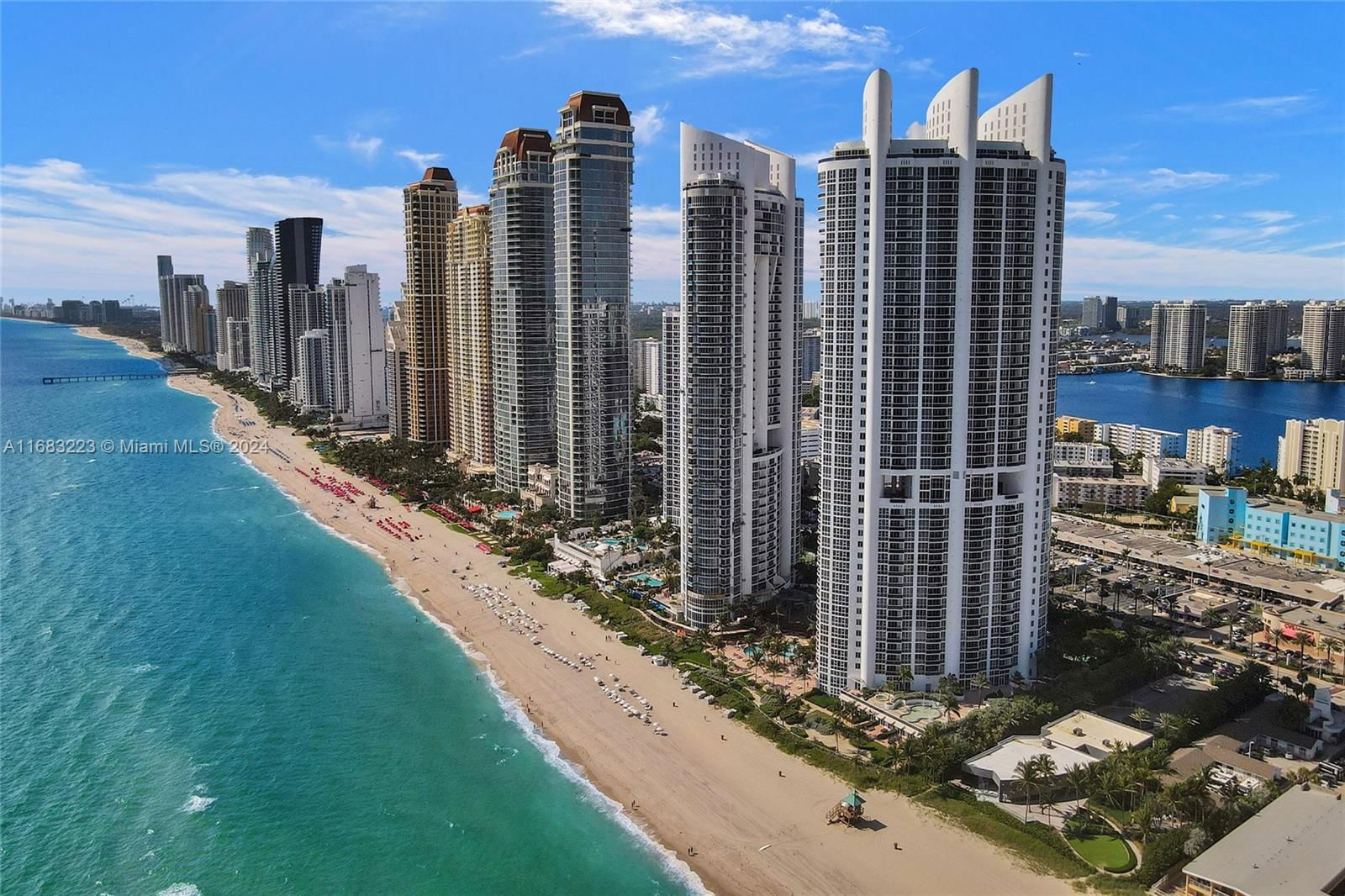 Real estate property located at 18201 Collins Ave #4509, Miami-Dade, TRUMP ROYALE CONDO, Sunny Isles Beach, FL