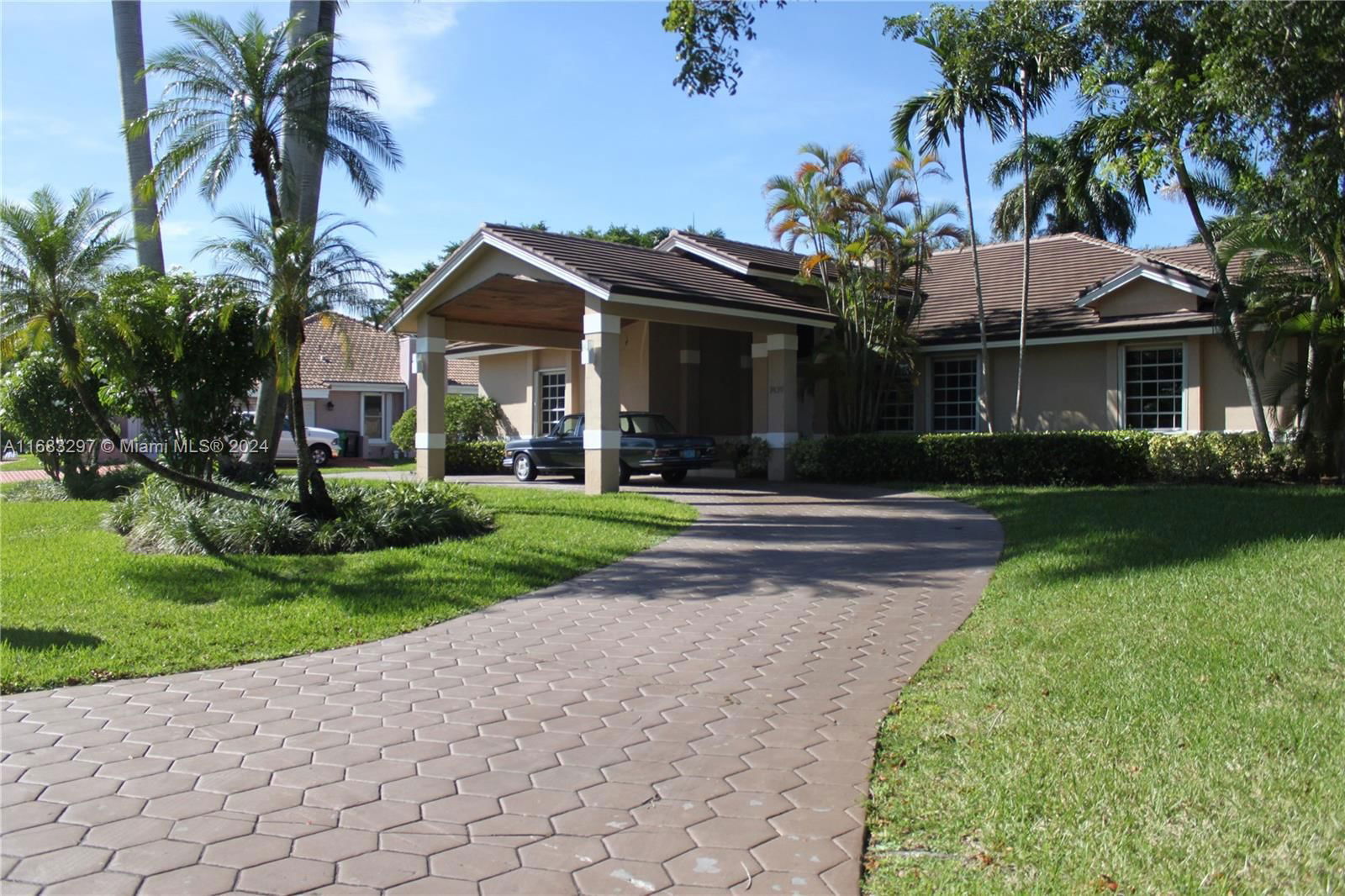 Real estate property located at 7439 168th Ter, Miami-Dade, BANYAN WOODS, Palmetto Bay, FL