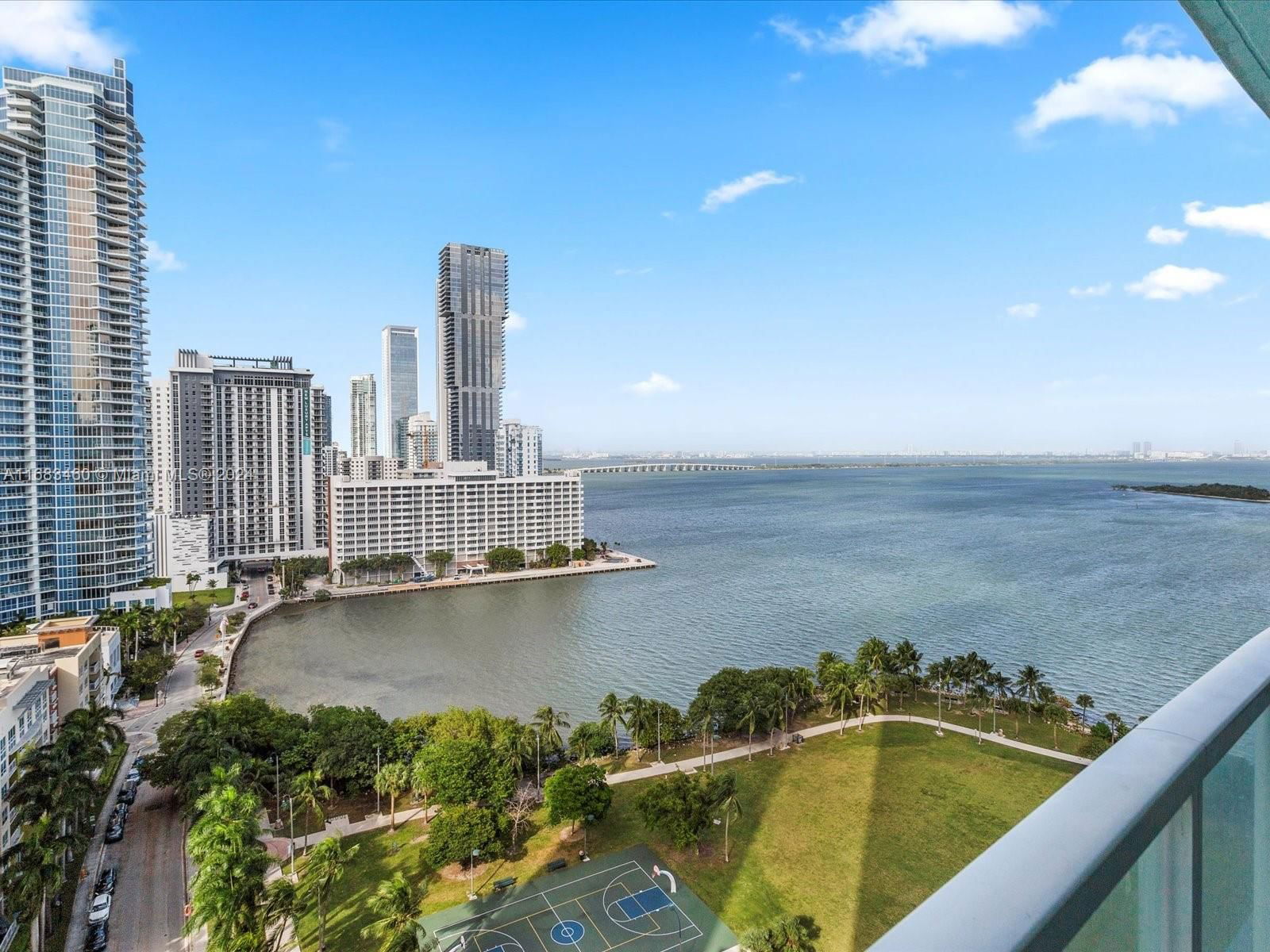 Real estate property located at 1900 Bayshore Dr #1704, Miami-Dade, QUANTUM ON THE BAY CONDO, Miami, FL