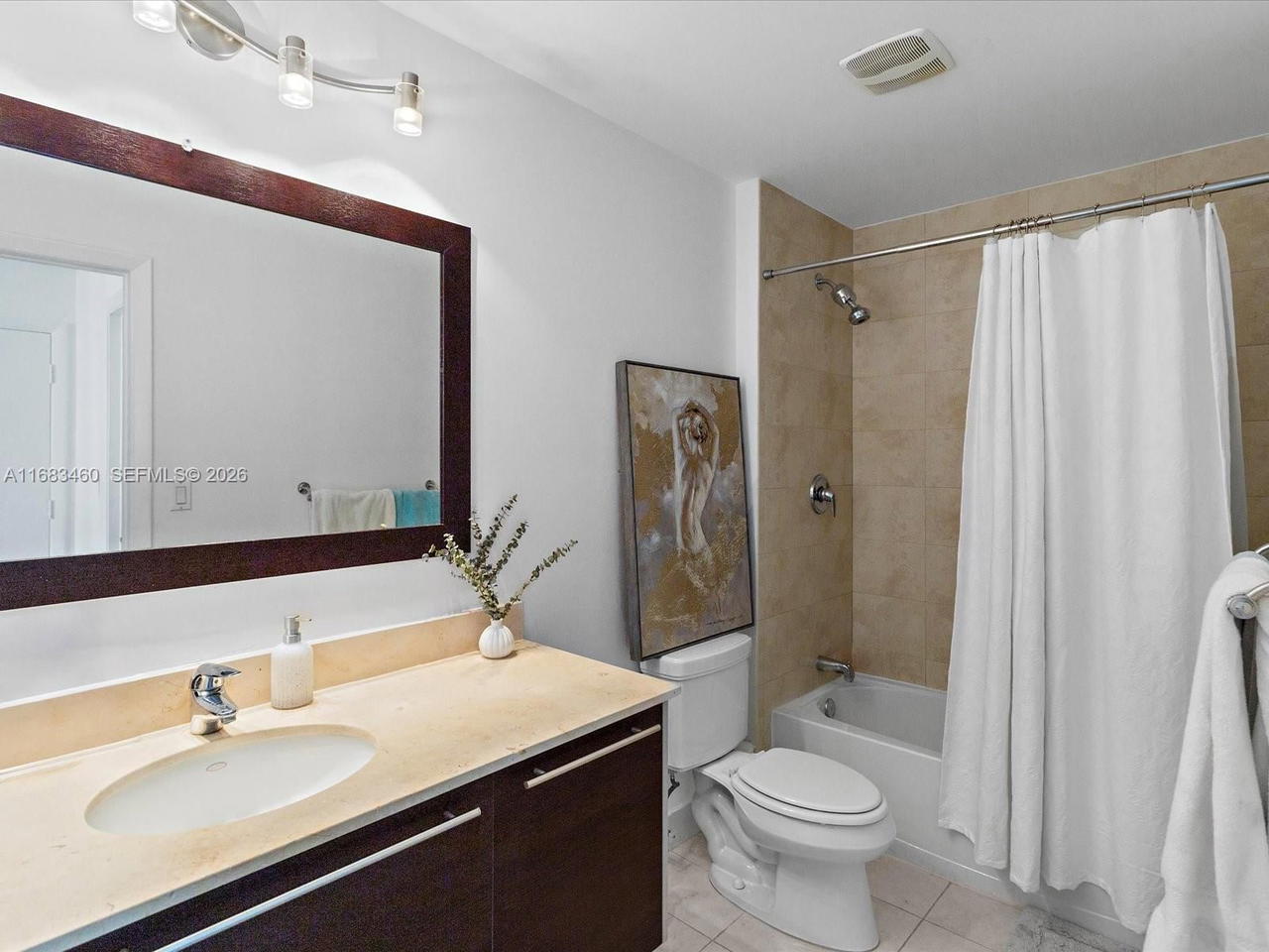 Real estate property located at 1900 Bayshore Dr #1704, Miami-dade, Quantum On The Bay Condo, Miami, FL