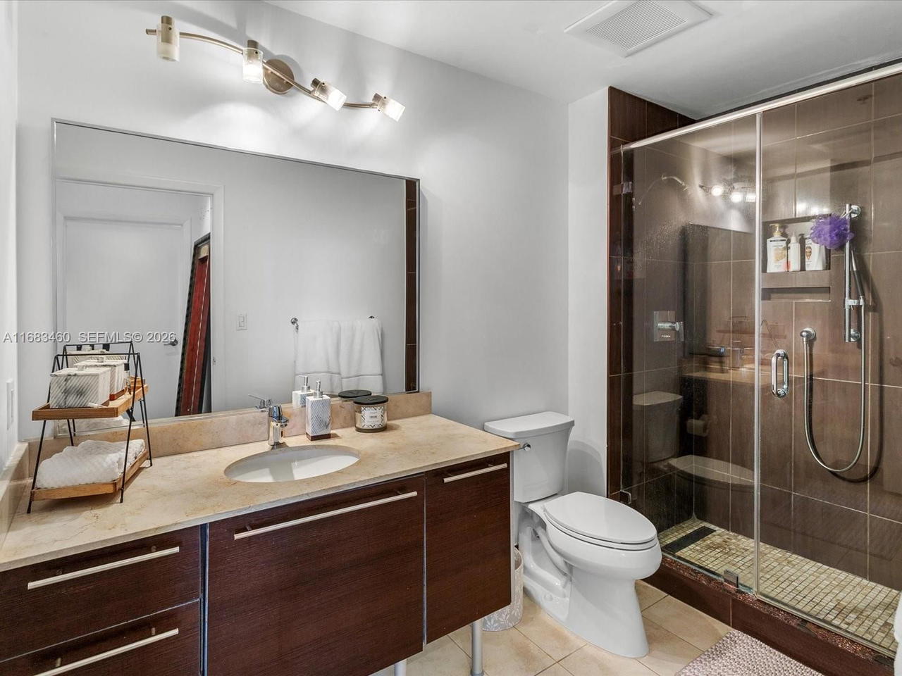 Real estate property located at 1900 Bayshore Dr #1704, Miami-dade, Quantum On The Bay Condo, Miami, FL