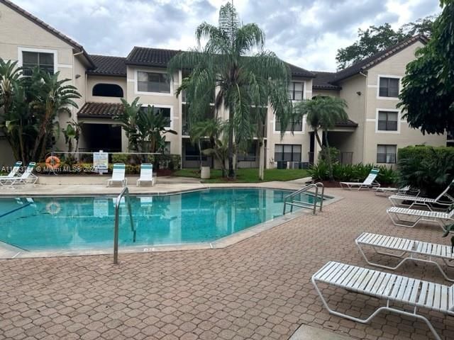 Real estate property located at 4421 Mcnab Rd #10, Broward, Palm Aire Gardens Condo, Pompano Beach, FL