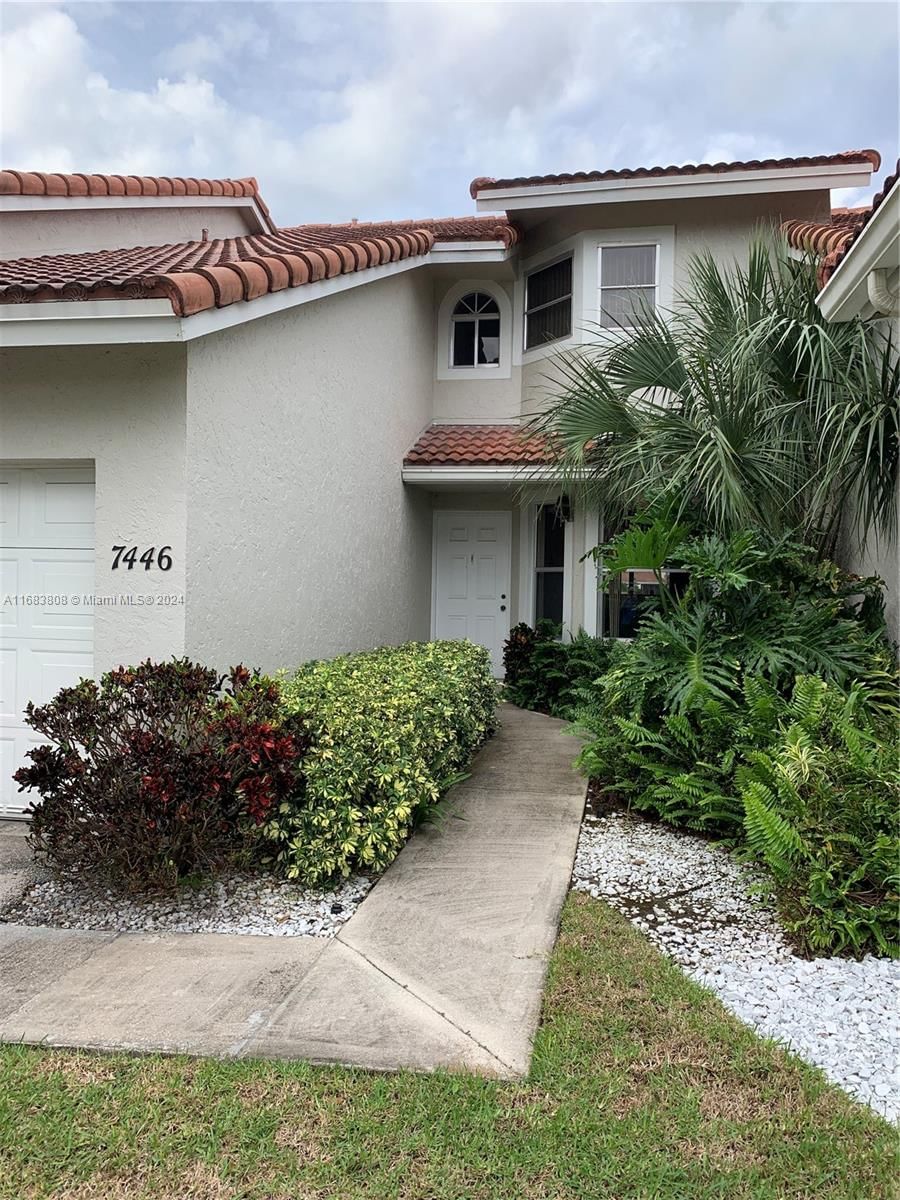 Real estate property located at 7446 Pinewalk Dr S #9-2, Broward, HOLIDAY SPRINGS VILLAGE, Margate, FL