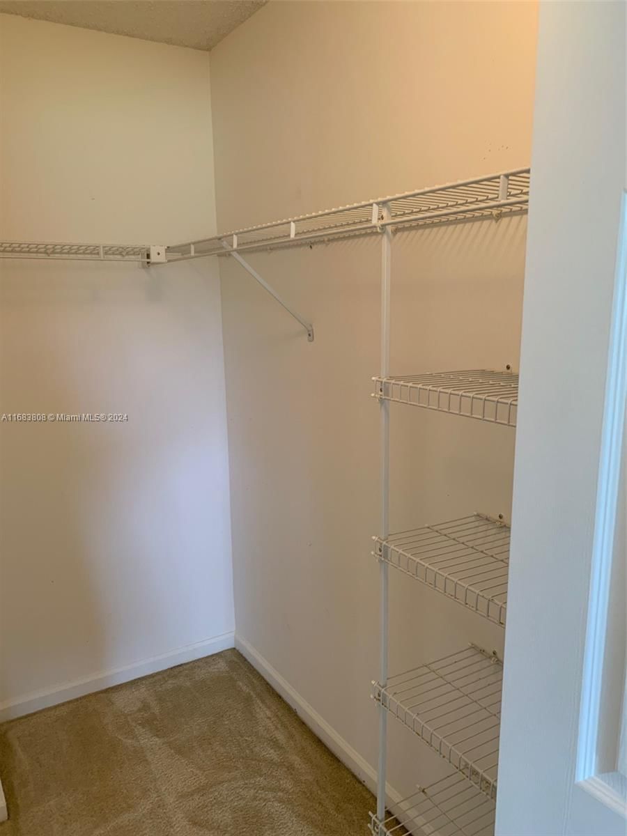 Real estate property located at 7446 Pinewalk Dr S #9-2, Broward, Holiday Springs Village, Margate, FL