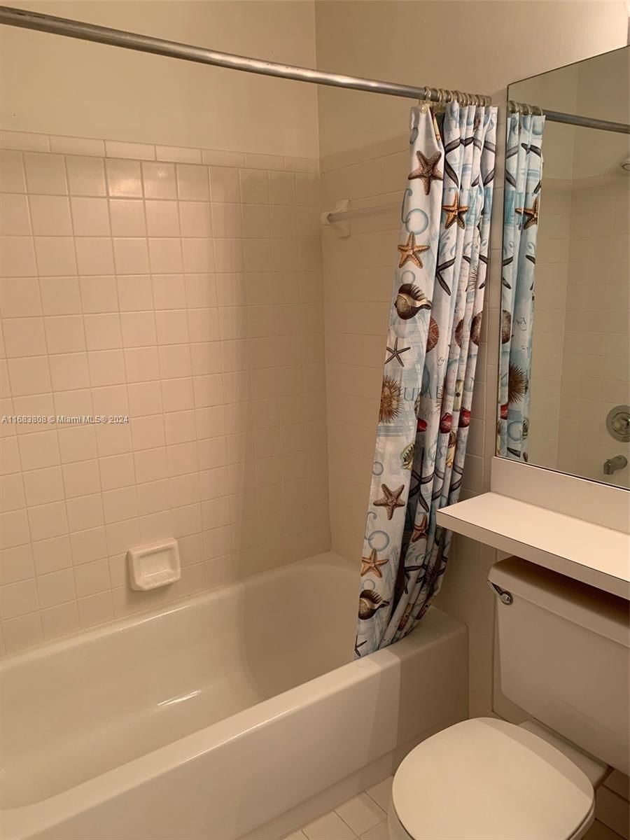 Real estate property located at 7446 Pinewalk Dr S #9-2, Broward, Holiday Springs Village, Margate, FL