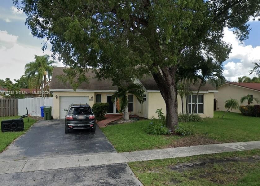 Real estate property located at 8501 7th St, Broward, WESTVIEW SEC ONE PART TWO, Pembroke Pines, FL