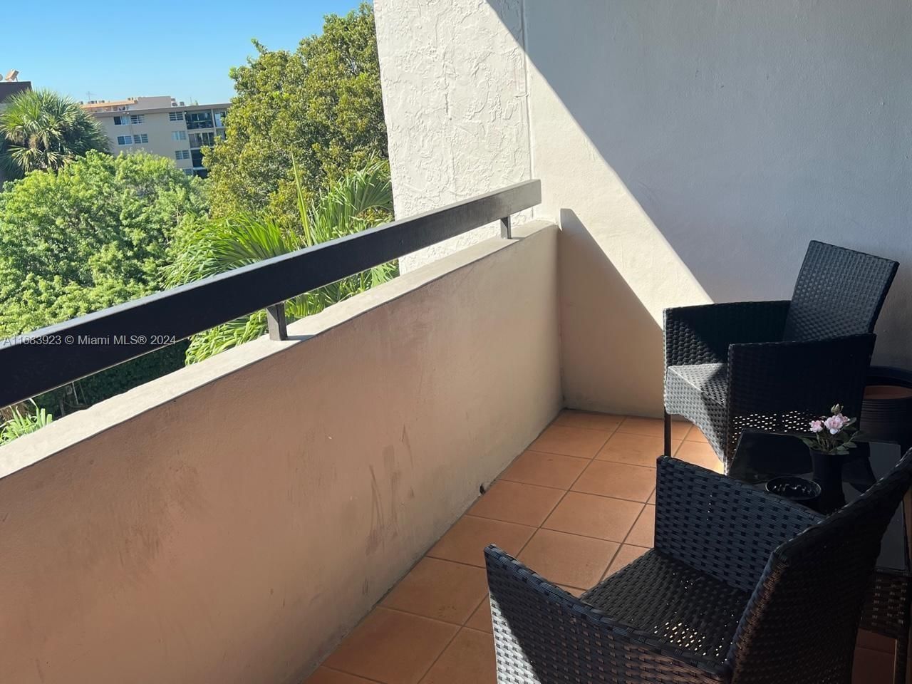 Real estate property located at 802 87th Ave #418, Miami-dade, Sandalwood Condo Apts, Miami, FL