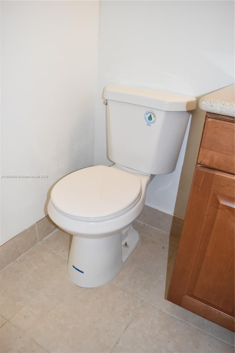 Real estate property located at 220 9th Ave #118, Broward, Parkside Towers Condo, Hallandale Beach, FL