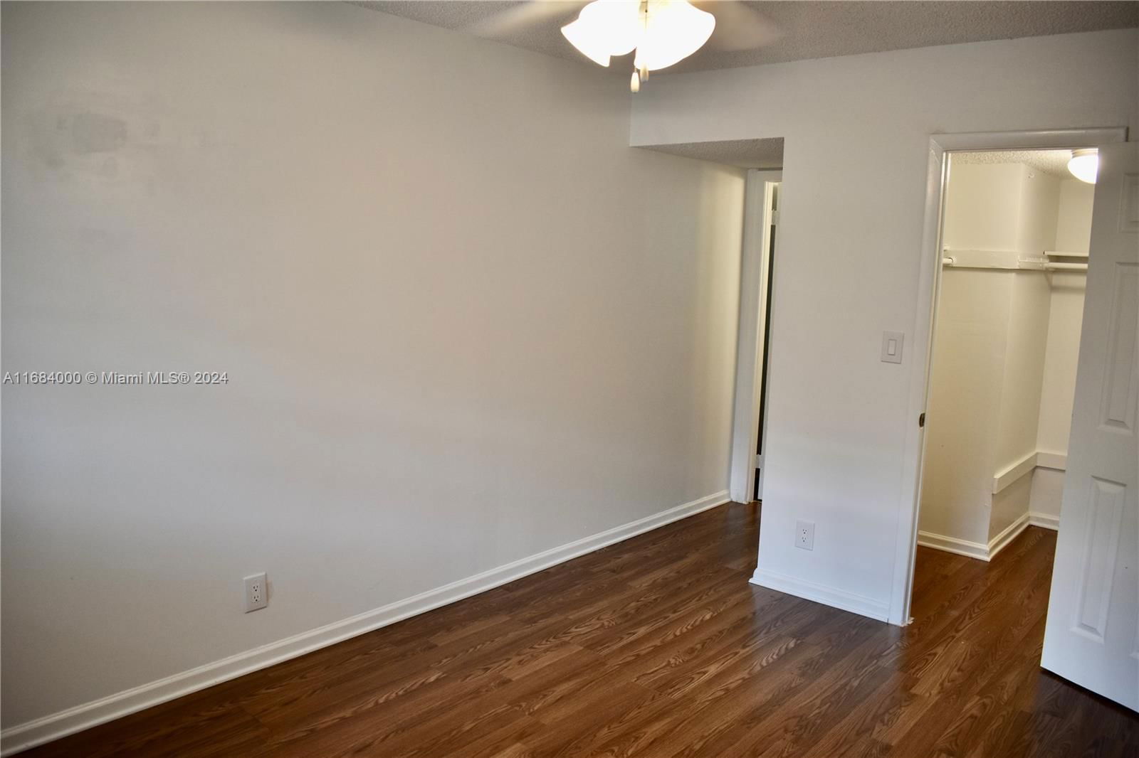 Real estate property located at 220 9th Ave #118, Broward, Parkside Towers Condo, Hallandale Beach, FL
