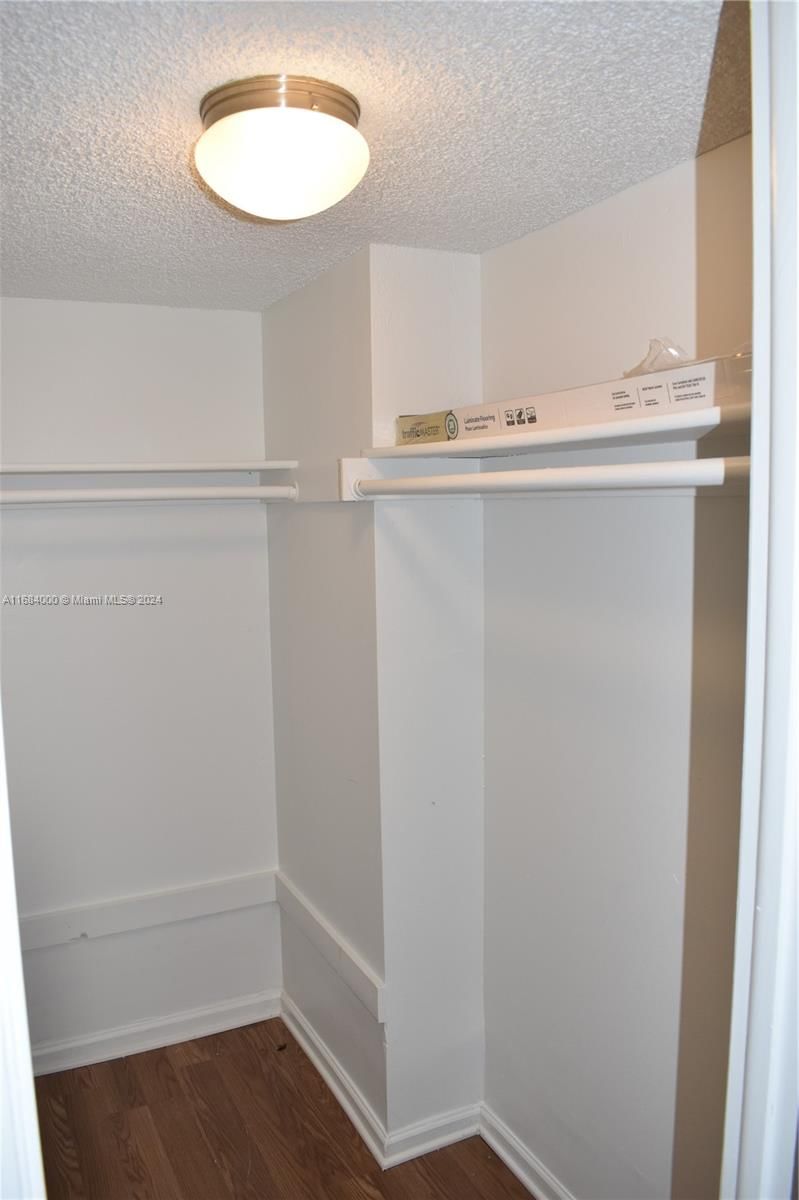 Real estate property located at 220 9th Ave #118, Broward, Parkside Towers Condo, Hallandale Beach, FL
