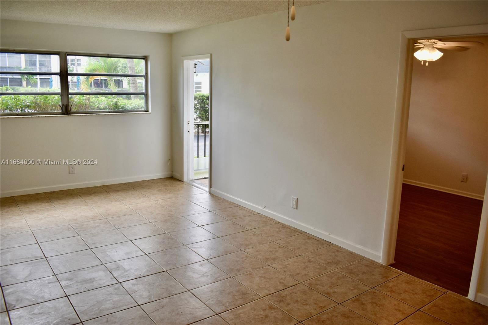 Real estate property located at 220 9th Ave #118, Broward, Parkside Towers Condo, Hallandale Beach, FL