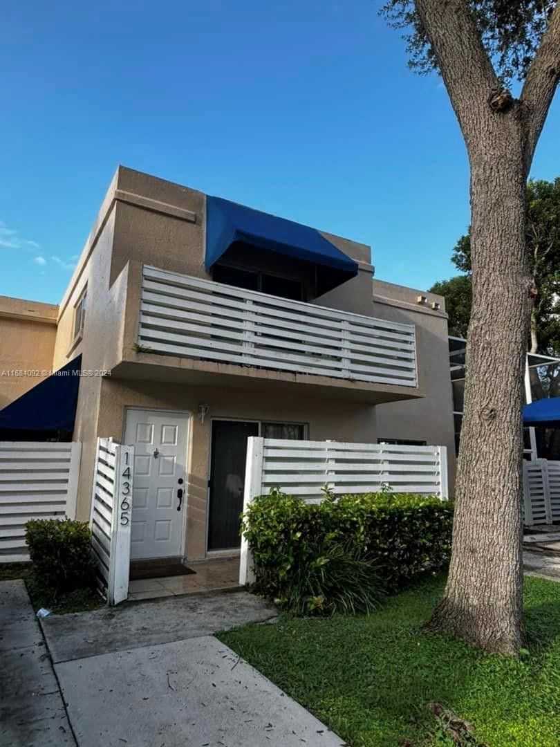 Real estate property located at 14365 97th Ln, Miami-Dade, KENDALL CENTER, Miami, FL