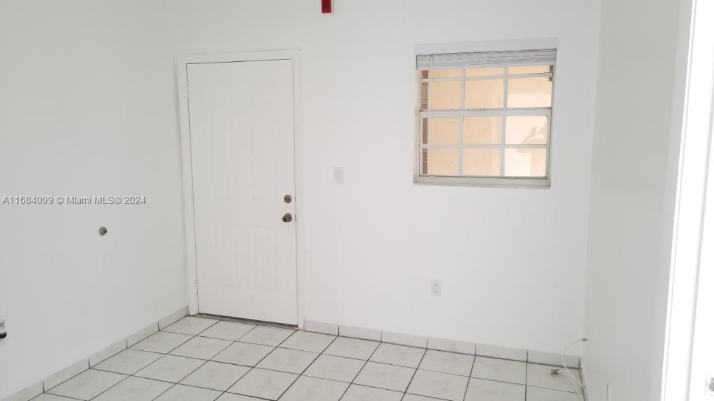 Real estate property located at , Miami-Dade, CENTER PEQUENA HABANA CON, Miami, FL