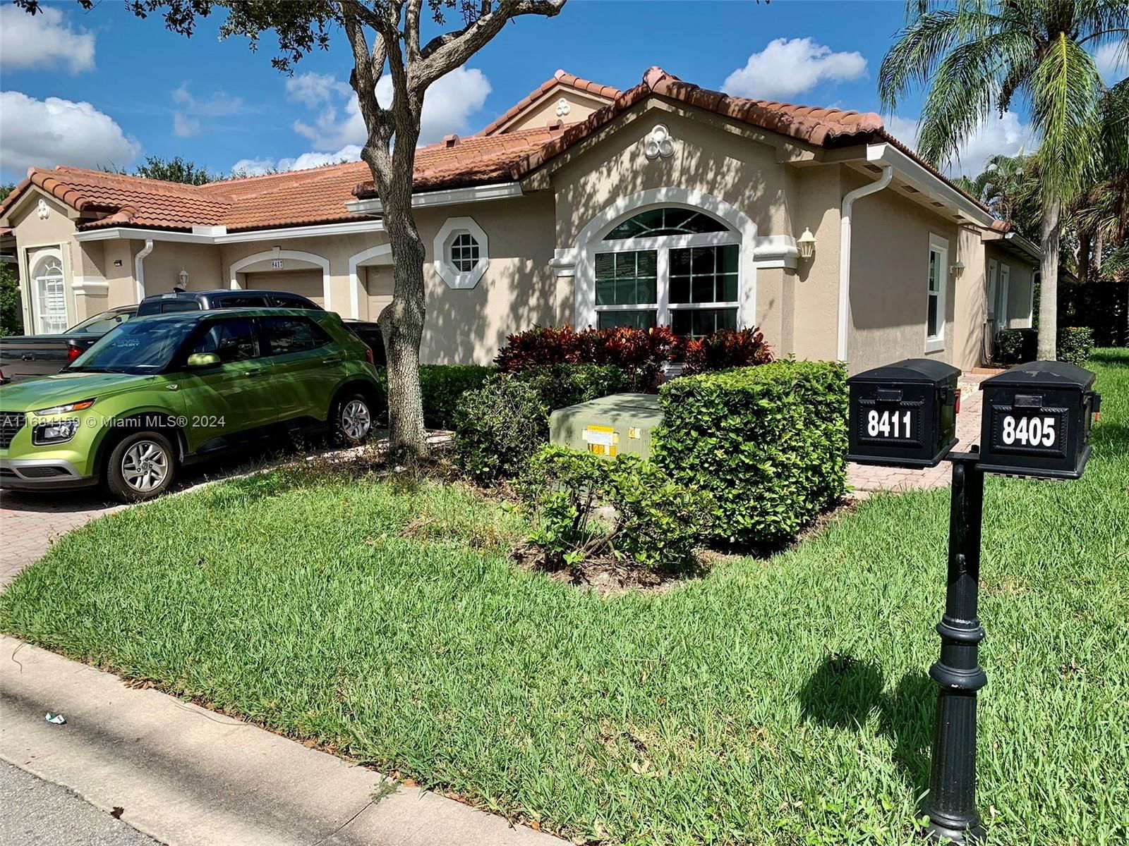 Real estate property located at 8411 Via Leonessa, Palm Beach, MIZNER POINTE OF BOCA VIA, Boca Raton, FL