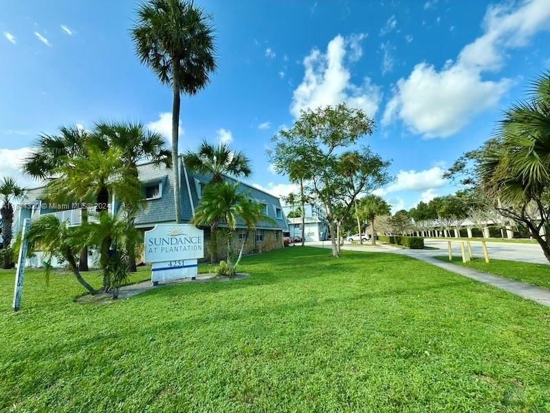 Real estate property located at 4251 5th St #108, Broward, SUNDANCE AT PLANTATION CO, Plantation, FL