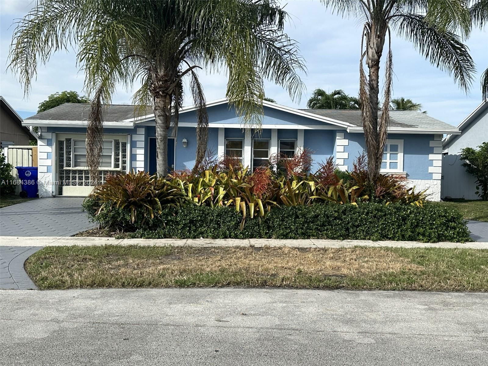 Real estate property located at 8231 9th Ct, Broward, NORTH LAUDERDALE VILLAGE, North Lauderdale, FL