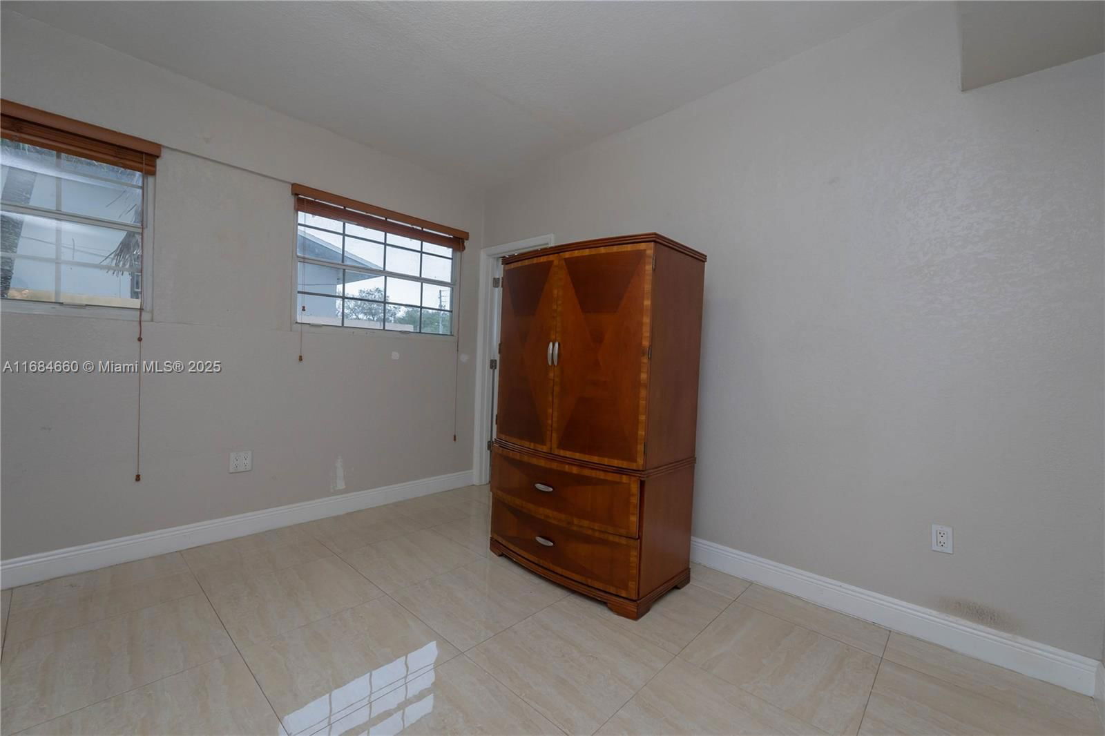 Real estate property located at 2250 103rd St, Miami-dade, Acme Gulfair, Miami, FL
