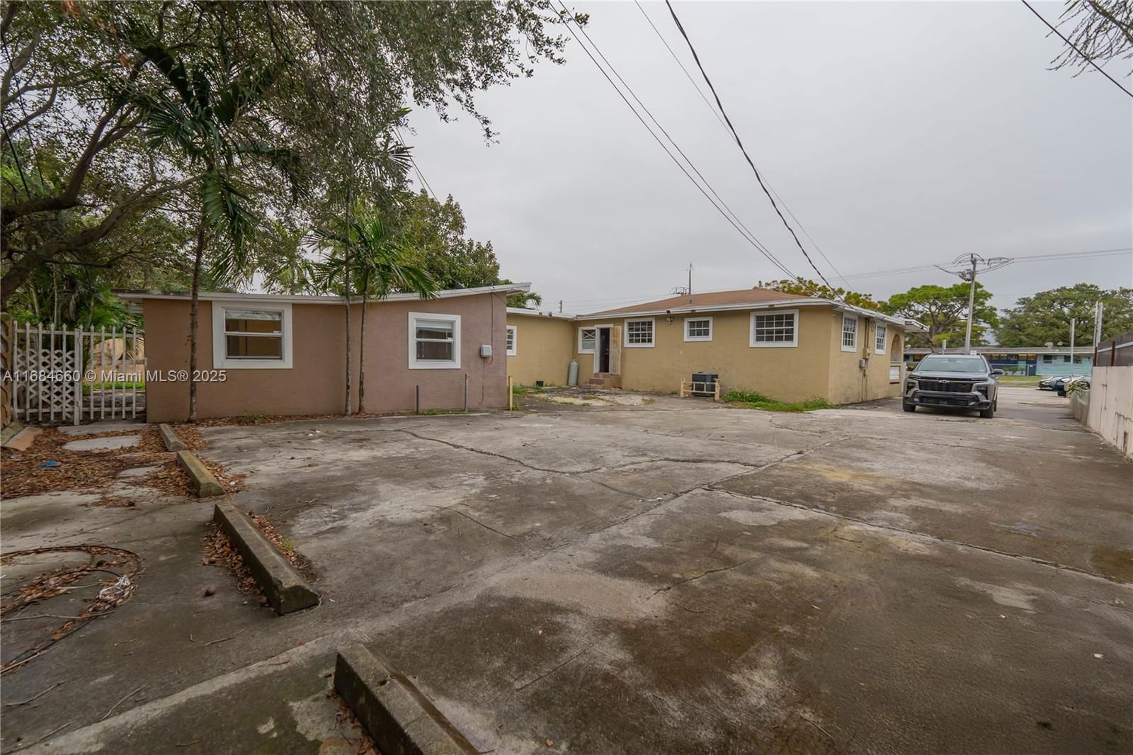 Real estate property located at 2250 103rd St, Miami-dade, Acme Gulfair, Miami, FL